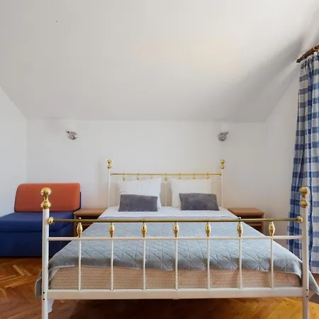 Razmenka 布里斯特