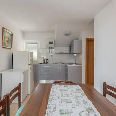 Razmenka Apartment Brist