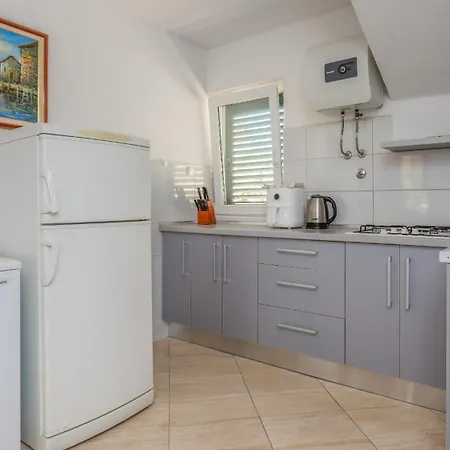 Apartment Razmenka Brist